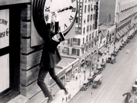 Harold Lloyd in Safety Last (1923) Harold Lloyd in Safety Last (1923)