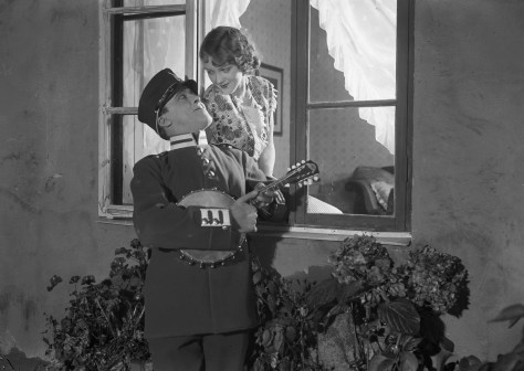 Konstgjorda Svensson (1929) Svenska Filminstitutet, Stockholm ©1929 AB Svensk Filmindustri. All rights reserved.