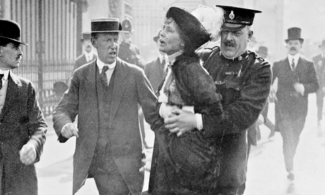 Emmeline Pankhurst arrested outside Buckingham Palace in 1914