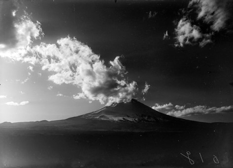 The Movement of Clouds around Mount Fuji (1929-1938)