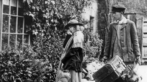 Hearts of the World (1918)