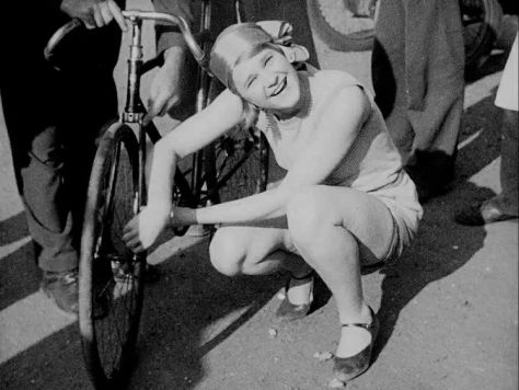 Women Wheelers (1929)