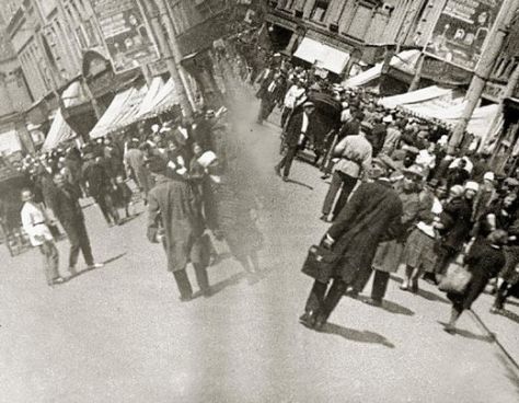 Man With a Movie Camera (1929)