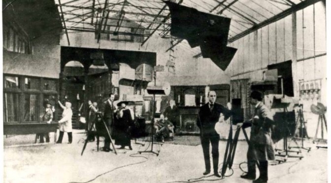 Hollywood E17: the studios beyond the fog zone