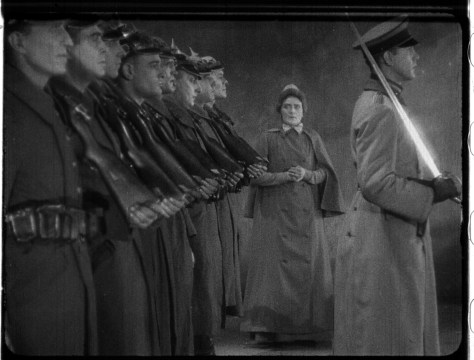 DAWN (GB 1928) Credit: Cinémathèque royale de Belgique/Koninklijk Belgisch Filmarchief, Brussels