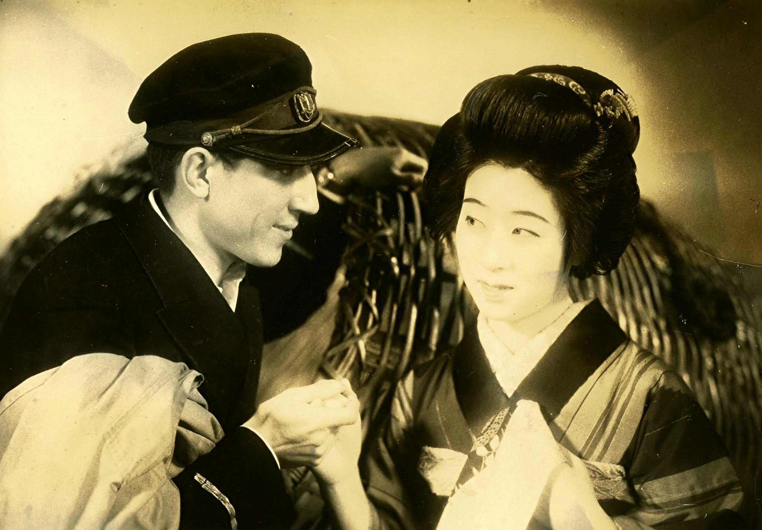 SHIMA NO MUSUME (JP 1933) Credit: National Film Center, Tokyo / Shochiku