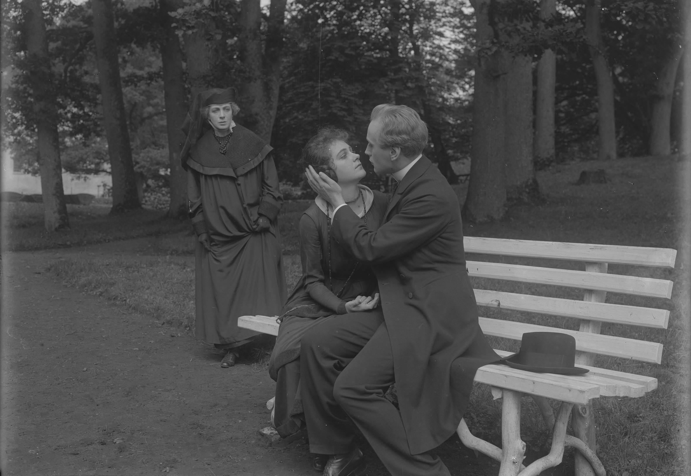 THORA VAN DEKEN (SE 1920) Credit: Svenska Filminstitutet, Stockholm