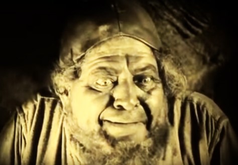 The Treasure (Der Schatz, 1923)