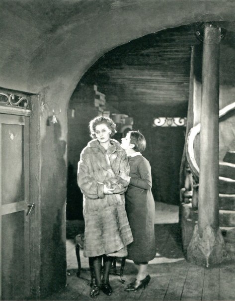 The Joyless Street (1925)