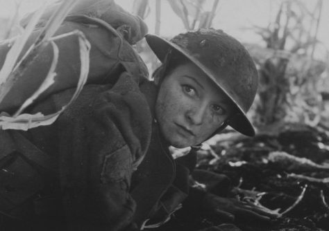 She Goes to War (1929)