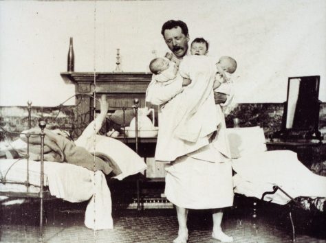 WHY PAPA CAN’T SLEEP (US 1896) by William K. L. Dickson Credits: EYE Filmmuseum, Amsterdam